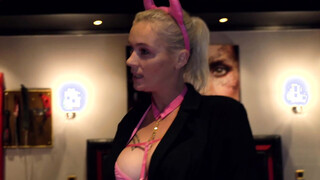 Oletsha offers a full body massage to her client…