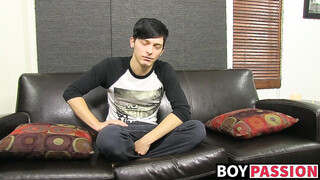 Solo twink stroking & pulling his meat for the camera