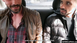 Rides make Roxas Estheim horny & let his pal Julian Shul fucks him