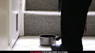 Babe queen banged hard & facialized