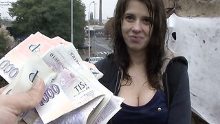 Czech Dorm Babe Outdoor SEX for Cash
