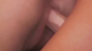 Kinky lesbos Swan & Samantha fingering & cunt playing