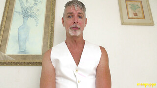 ManPuppy: DILF Richard Lennox grabs huge cock to wank in his apartment after club