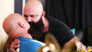 BEARFILMS Bushy Bears Jayson West & Victor West Enjoy Bareback Session