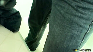 BoyPissing: Kaleb Scott Feast On Jeremiah Johnson & David Golds Piss & Loads
