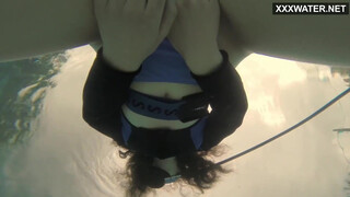 Sexy underwater babe Emi the mermaid