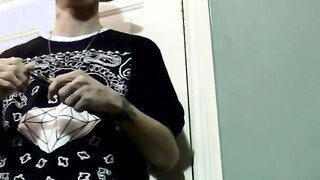 Tatted thug receives blowjob from a heavy prick sucker