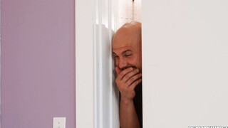 JMac hardly fucks Kendra Heart & jizzes on her face