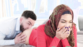 FAMILY STROKES Maya Farrell seduces stepbrother into fucking her hardcore