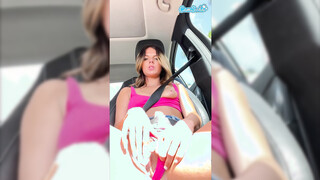 Camsoda-Skinny girl solo fingering her snatch