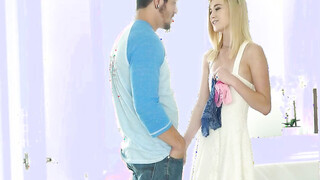 Mesmerizing blonde practices her art of seduction