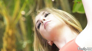 Chloe Scott gives a sloppy blowjob before outdoor pounding